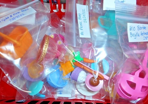 Barbie doll small household - ,