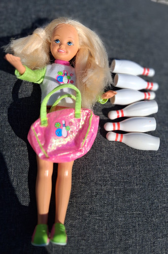 Vintage 1990s barbies - 1990s,