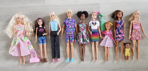 Barbie doll bundle - doll,