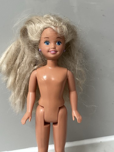 Vintage stacie doll little - ,